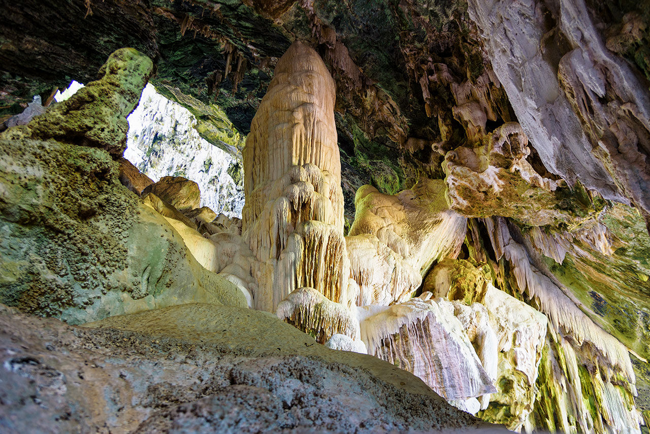 Begin your cultural exploration with Ang Thong’s tranquil ambiance